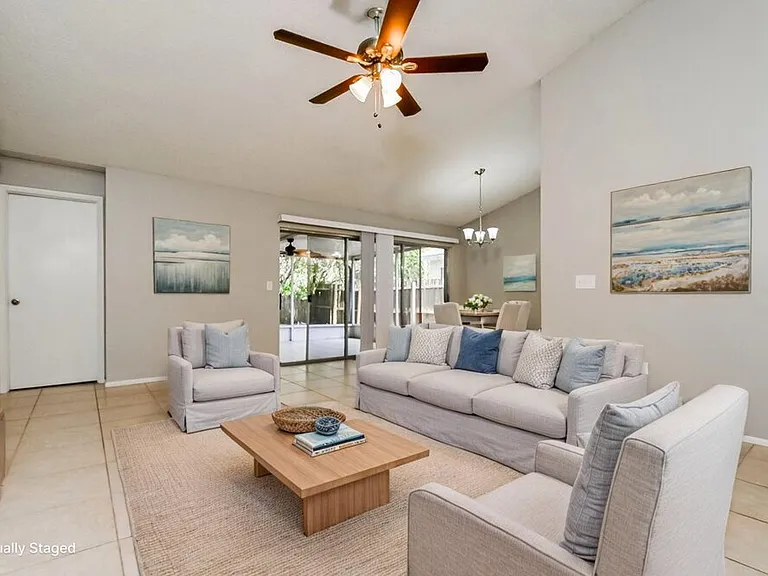 13656 Laraway Dr — Photo 3