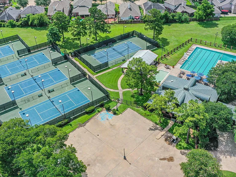 24543 Pelican Hill Dr — Photo 27