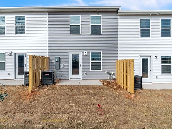 2nd image of 1271 Forestbrook Ln