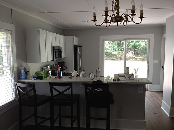 3rd image of 1355 New Suffolk Ave