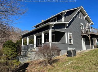22 Josephine Ave, Madison, WV 25130