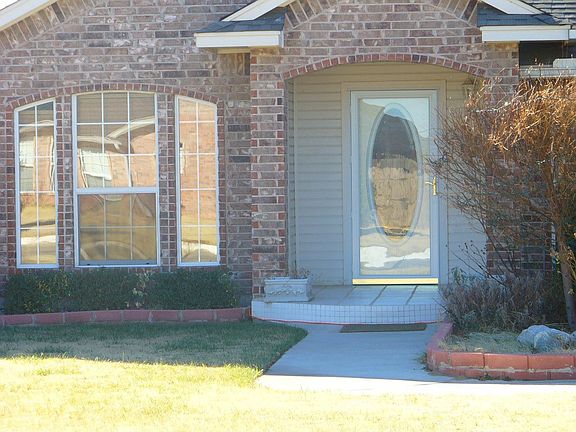 3rd image of 4764 SE 43rd St
