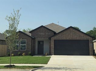 4635 W Sirius St, Fayetteville, AR 72704