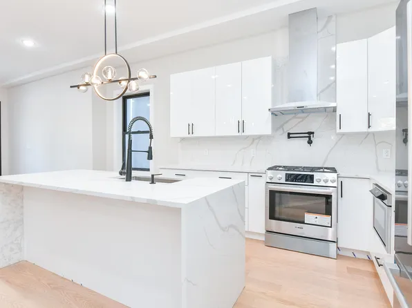 221 Columbia Avenue image 4 of 32