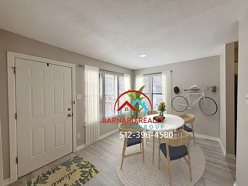 402 Fredericksburg St Photo 1