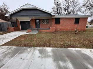 105 Garth Brooks Blvd, Yukon, OK 73099