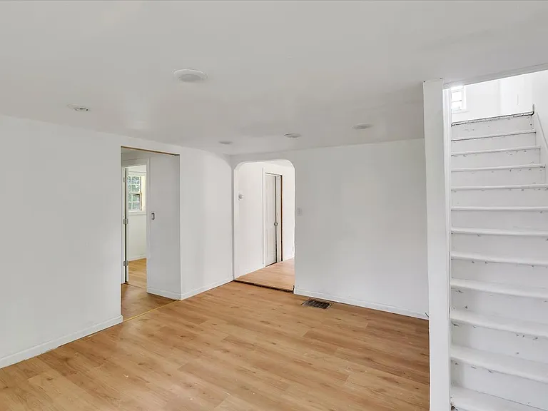 7 Clearwater St — Photo 13