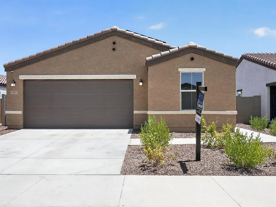 5667 S 243rd Dr