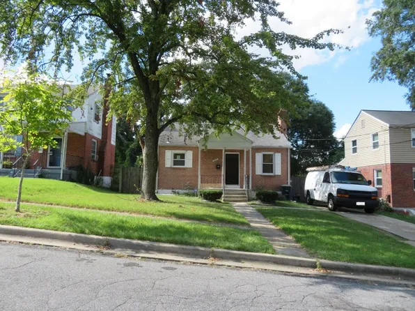 4810 70th Pl, Hyattsville, MD 20784