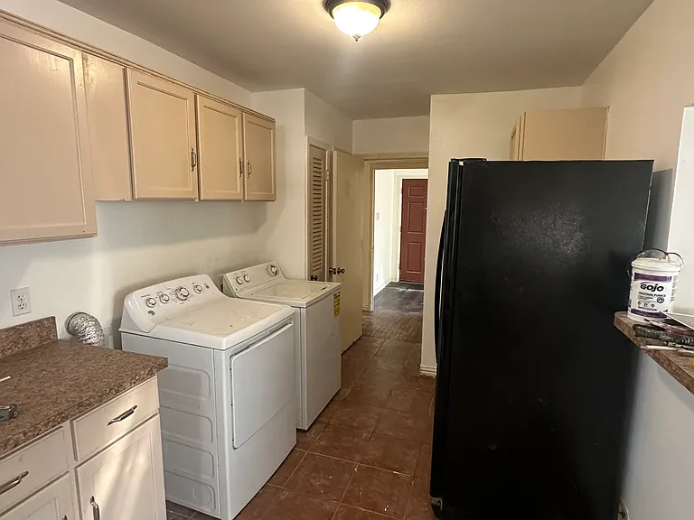 5131 Cortelyou Ln — Photo 3