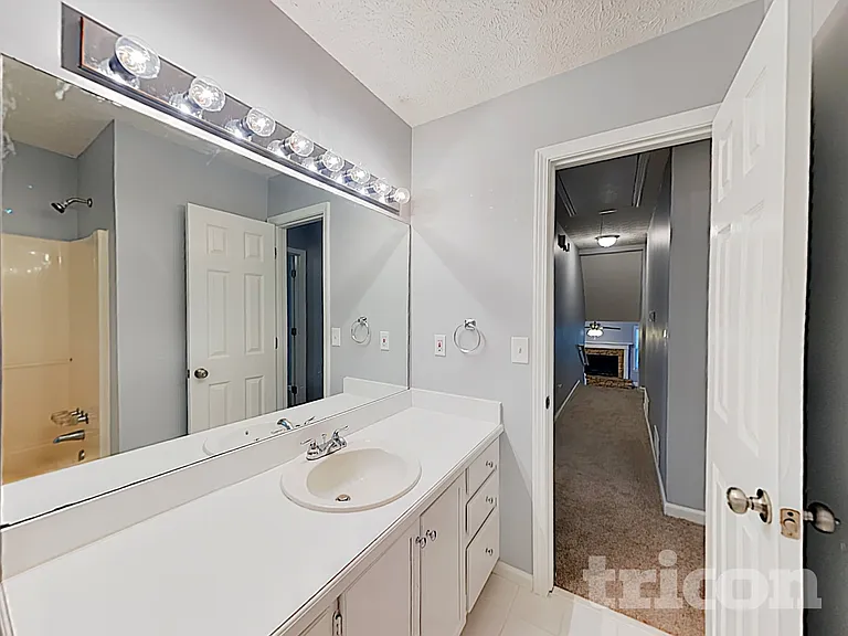152 Hartwood Dr — Photo 13