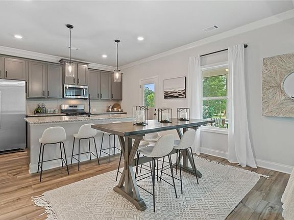 7th image of this home