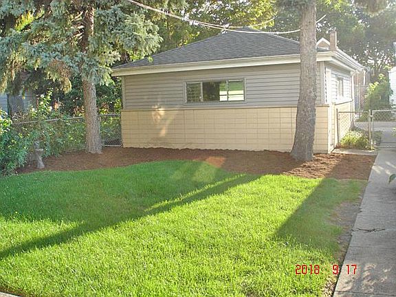 3rd image of 4951 N Melvina Ave