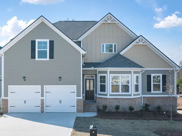 1190 Hawthorne Cir, Madison, GA 30650