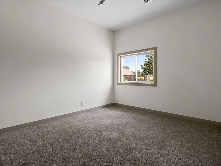 410 Pine Lake Ave #D — Photo 9