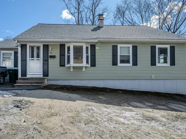 15 Fidler Ter, Lowell, MA 01850