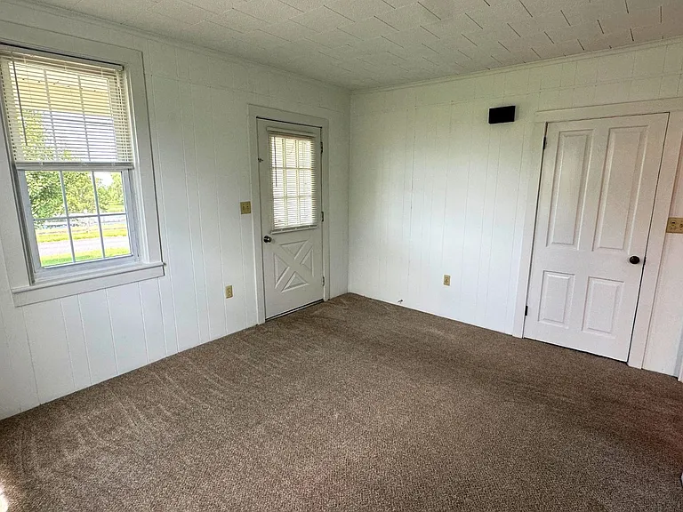 58 Galenson Ln #1 — Photo 5