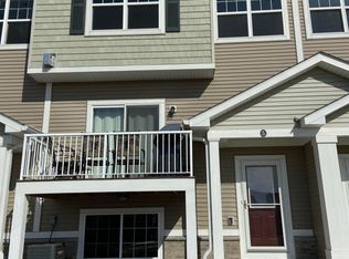 1961 Commonwealth Blvd UNIT 5, Chanhassen, MN 55317