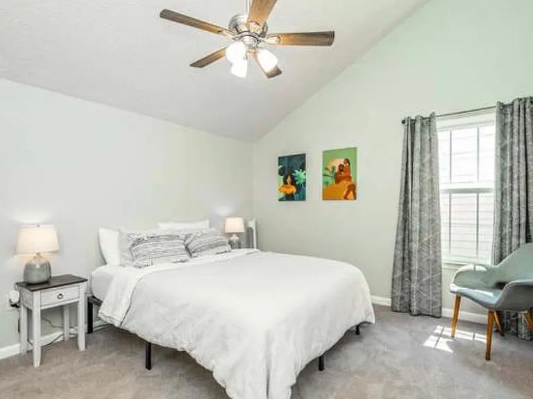 6904 Mary Caroline Cir #J — Photo 28