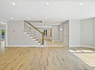 19 Arbor Ct #19, East Walpole, MA 02032
