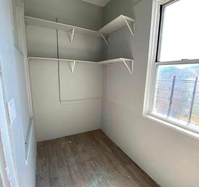 12 Riverview Pl #3L