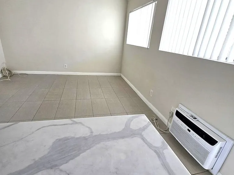 11018 Aqua Vista, LLC — Photo 7