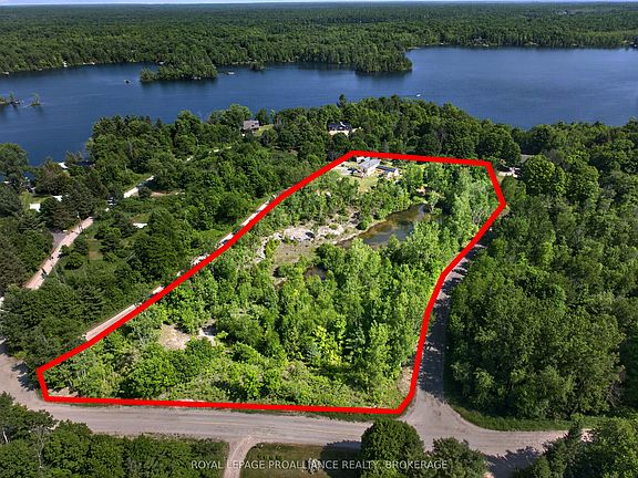 3rd image of 1040 Antoine Rd