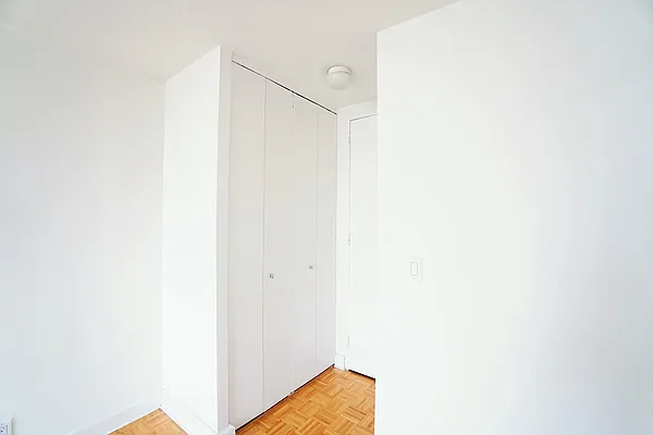 Rented by Renetta Real Estate | media 9
