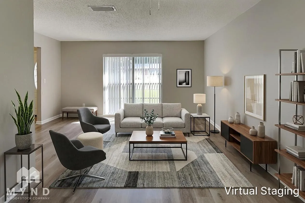 3 bed, 2.0 bath, 1368 sqft, $2,215 — Photo 2