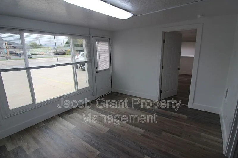 1 bed, 1.0 bath, 458 sqft, $650 — Photo 3