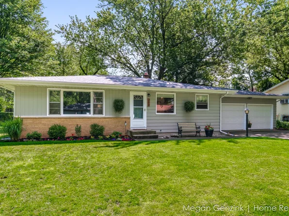 269 Cambridge Ave, Holland, MI 49423