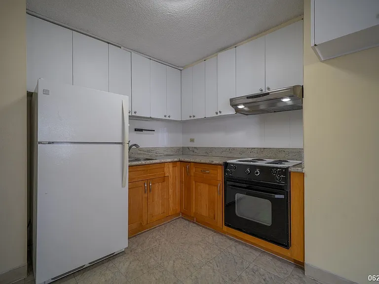 2651 Kuilei St #B76 — Photo 15