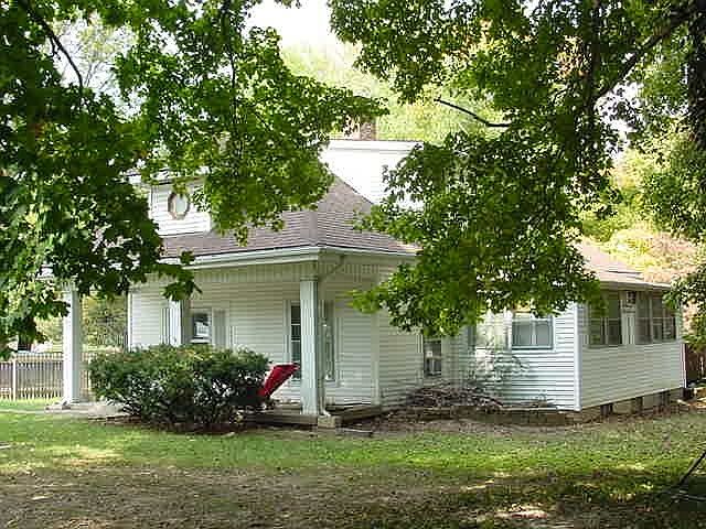 1st image of 2400 Lincoln Ave