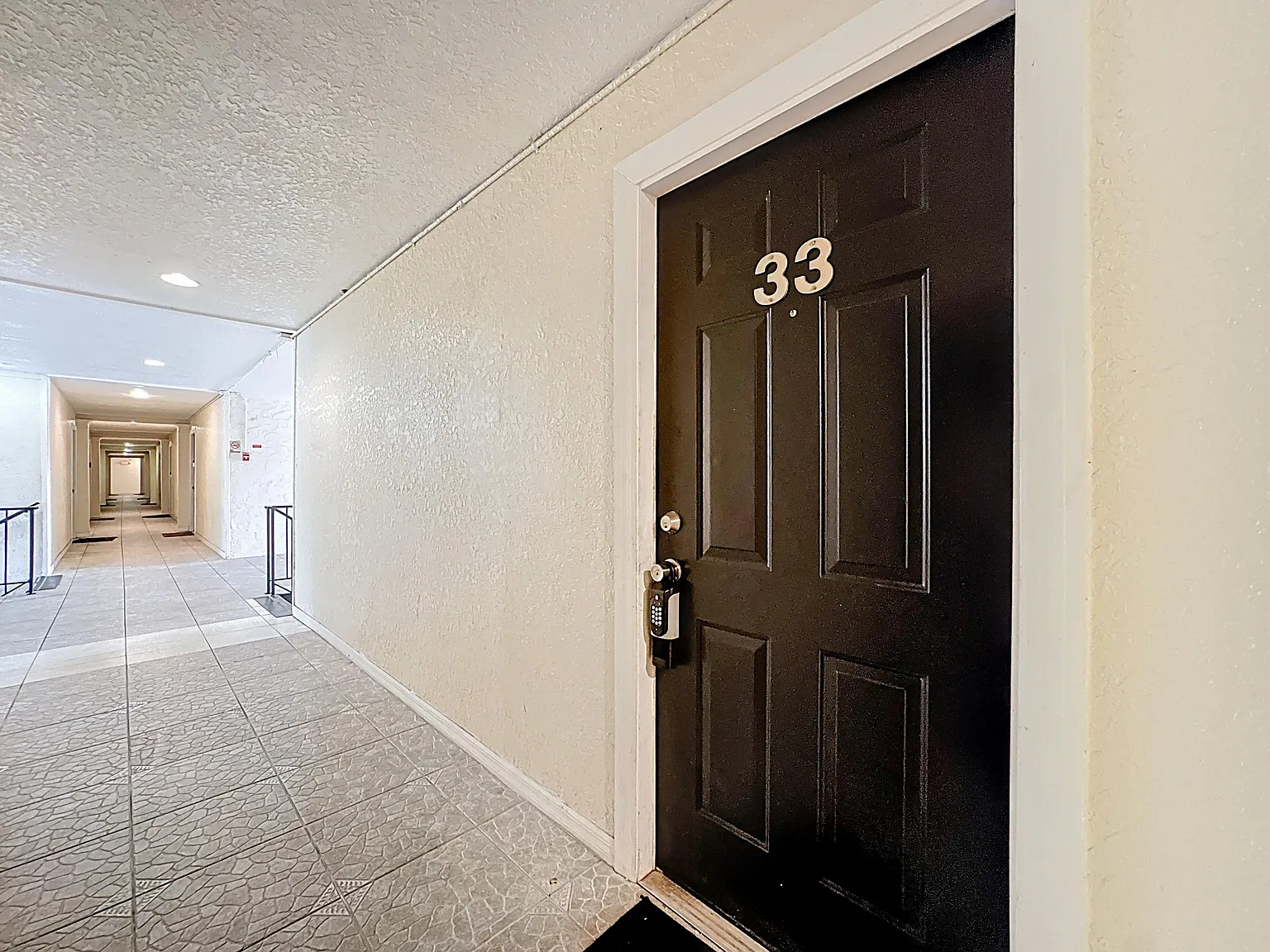 2 bed, 825 sqft, $1,000 — Photo 3