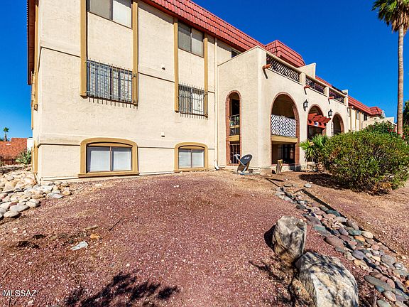 4th image of 6325 N Barcelona Ln Unit 711