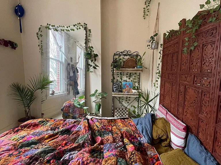 Bedroom 1 facing Tyler St.