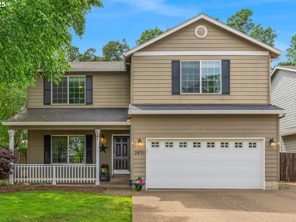 2835 NW Pinot Noir Dr, McMinnville, OR 97128