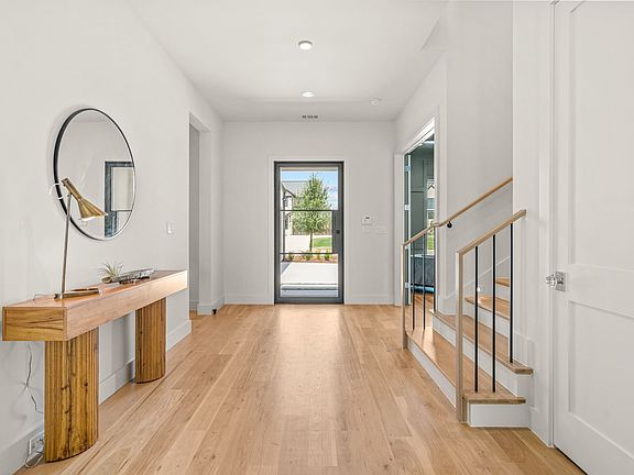 4th image of 9637 Saint Michel Ln
