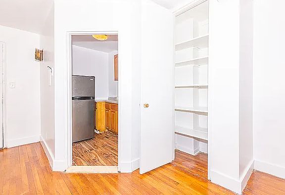 5th image of 265 Clarkson Ave #508