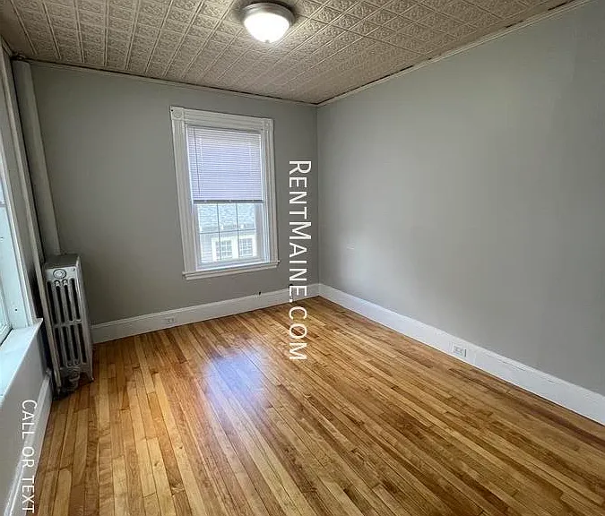 591 Main St #10 — Photo 1