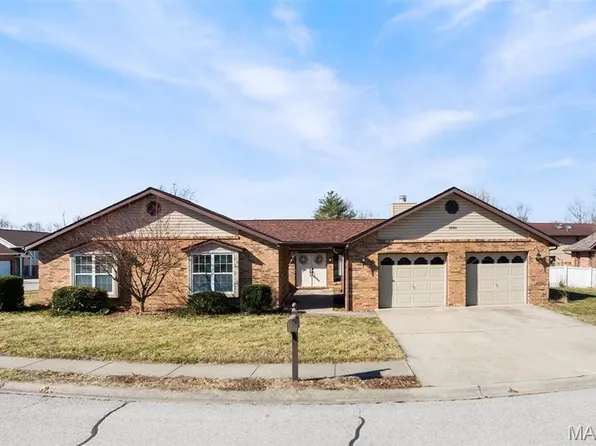 1001 Ramblewood Dr, O Fallon, IL 62269