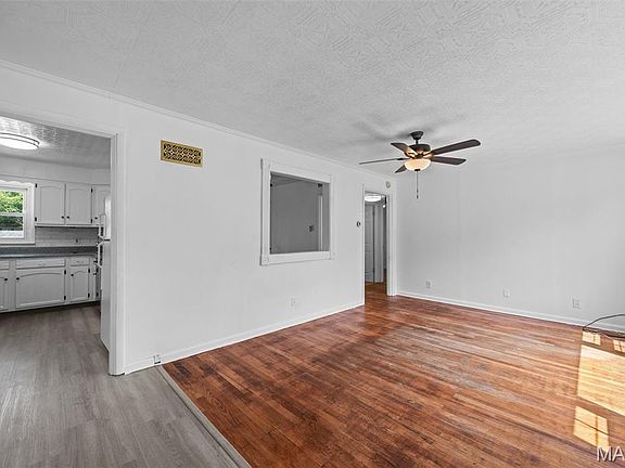 4th image of 65 La Sierra Dr