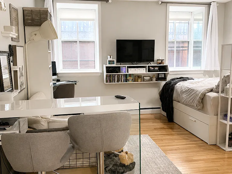 42 W Newton St #B3 — Photo 5