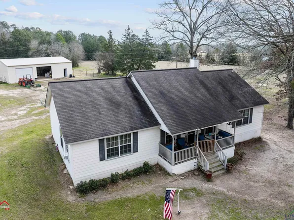 180 County Road 458, Carthage, TX 75633