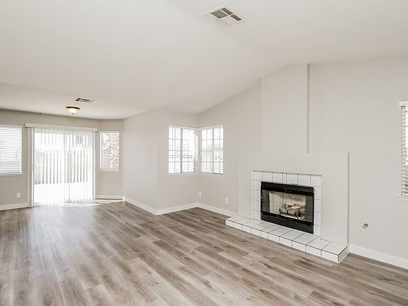 5th image of 2365 Beaver Bay Ct