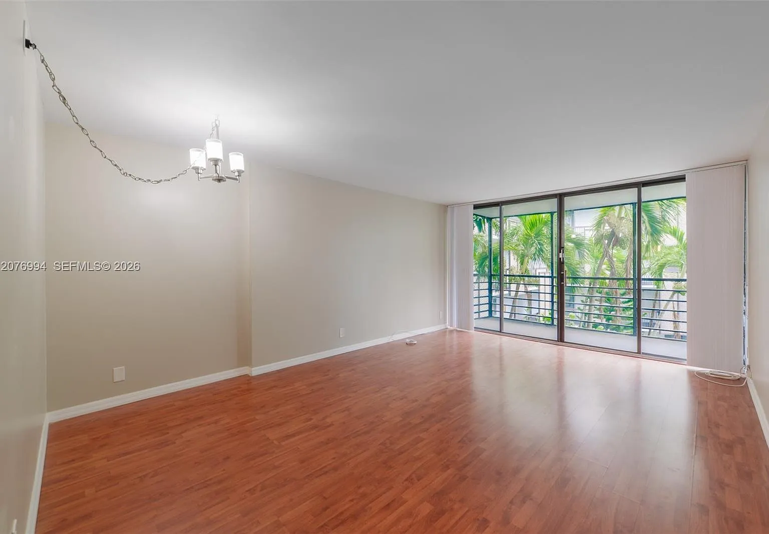 Biscaya Iii Condo — Photo 1