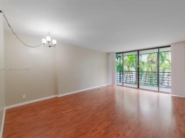 20500 W Country Club Dr APT 406, Aventura, FL 33180