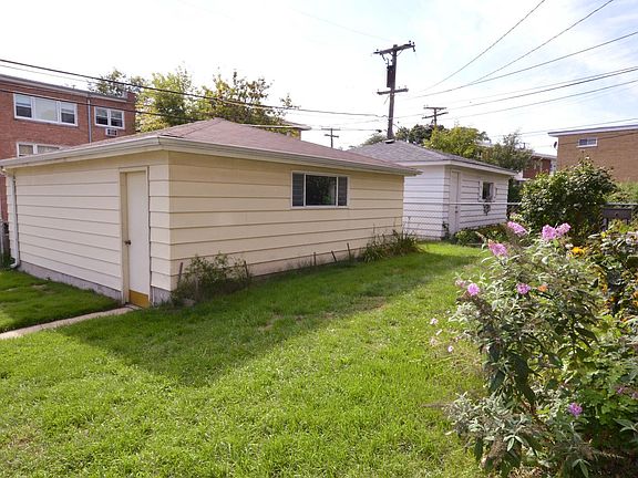 4th image of 4825 Crain St #1