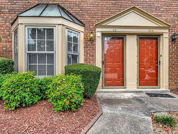 3rd image of 321 Lakebrink Dr