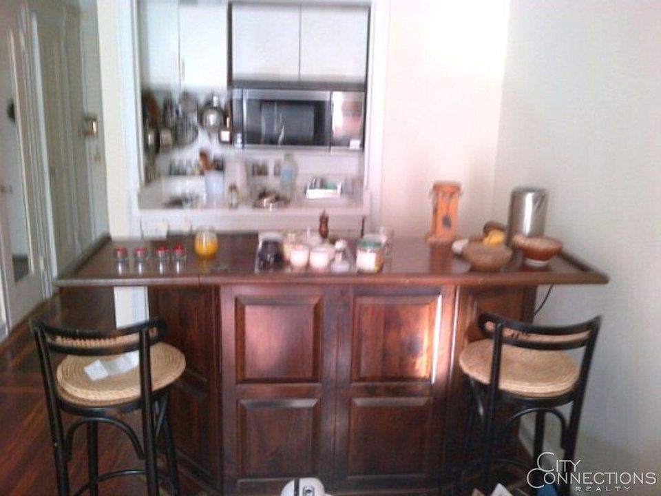 2nd image of 312 E 42nd St #1114